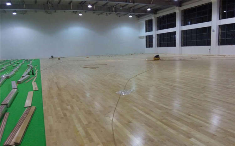 江蘇體育館專用運動木地板安裝