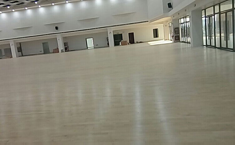 學?；@球館木地板安裝方式有哪些