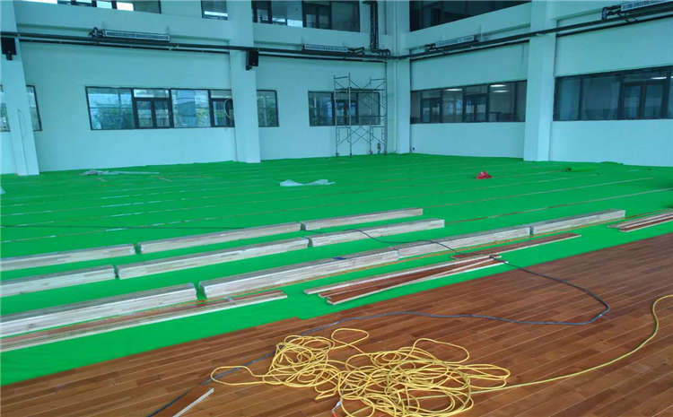 楓樺木籃球場木地板翻新細節有哪些