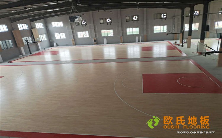 山東淄博市西域城籃球館雙層龍骨木地板項(xiàng)目