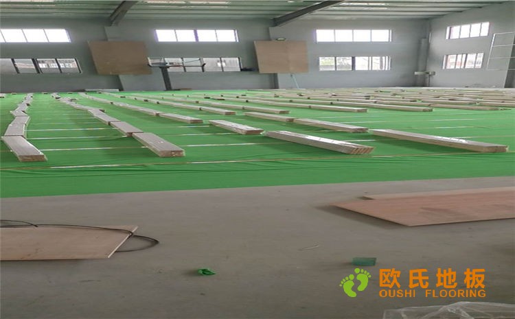 山東淄博市西域城籃球館雙層龍骨木地板項(xiàng)目