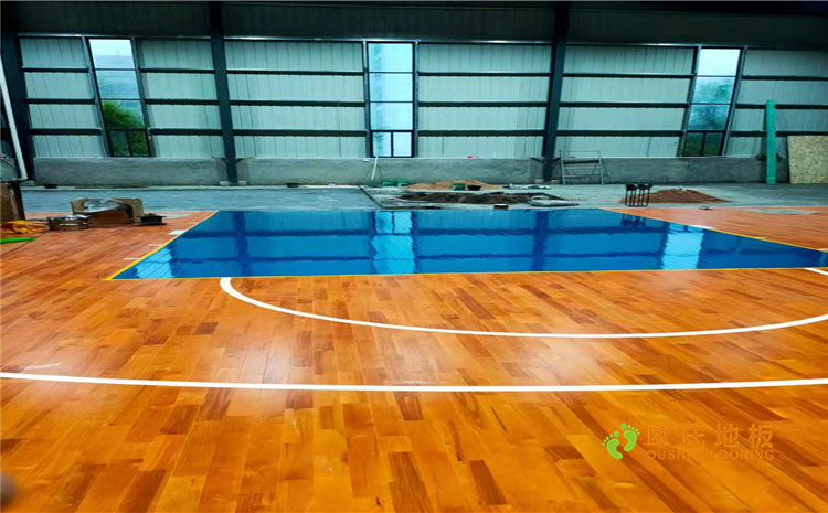 貴州銅仁體育館雙層龍骨結構木地板案例